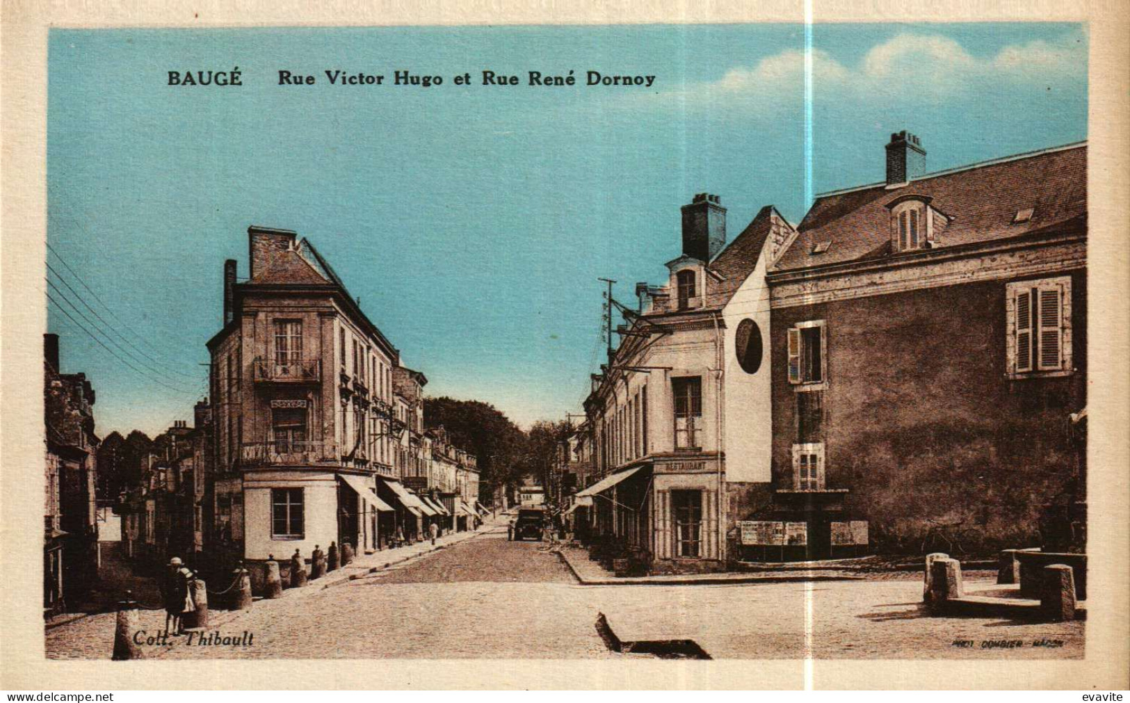 CPA  (49)   BAUGE  Rue Victor Hugo Et Rue René Dornoy - Sonstige & Ohne Zuordnung