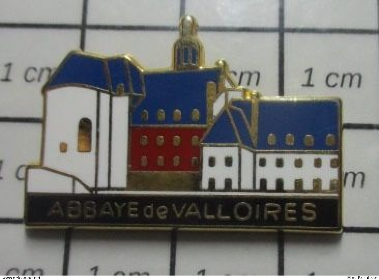 1818B Pin's Pins / Beau Et Rare / VILLES / ABBAYE DE VALLOIRES ARGOULES SOMME - Villes