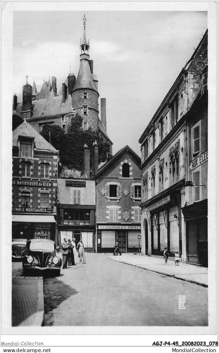 AGJP4-0311-45 - GIEN - Loiret - Rue Du Pont - Le Château Et Les Nouvelles Galeries  - Gien