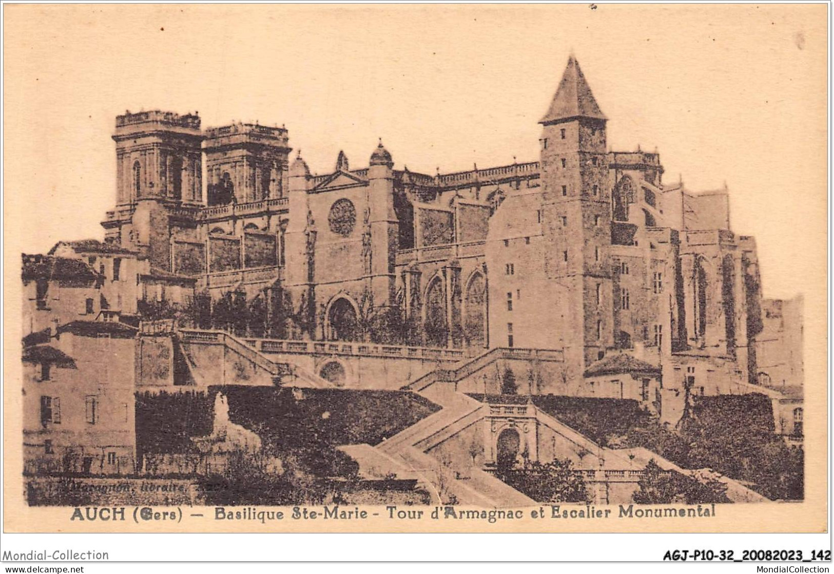 AGJP10-0877-32 - AUCH - Gers - Basilique Ste-marie - Tour D'armagnac Et Escalier Monumental  - Auch