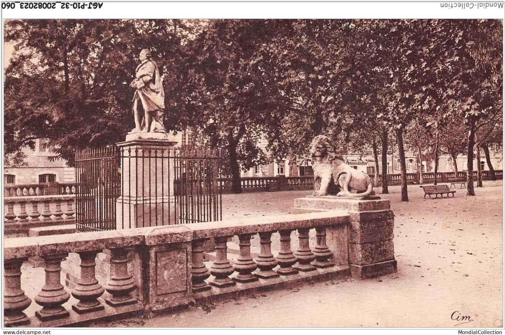 AGJP10-0836-32 - AUCH - Gers - Statue De L'intendant D'étigny Et Allées Auxquelles On A Donnée Son Nom  - Auch