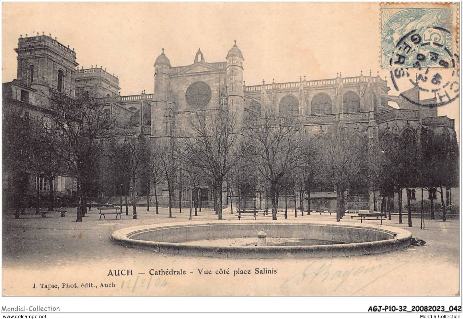 AGJP10-0827-32 - AUCH - Cathédrale - Vue Coté Place Salinis  - Auch