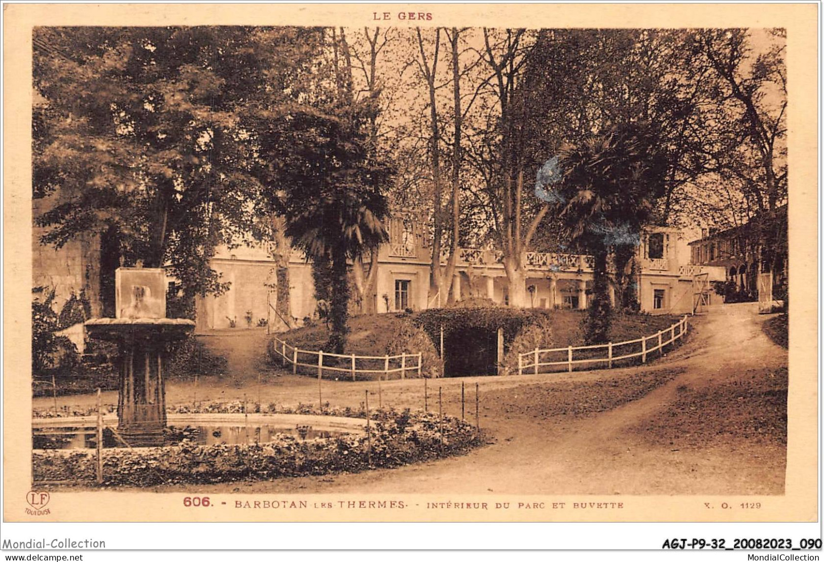 AGJP9-0768-32 - Le Gers - BARBOTAN-LES-THERMES - Intérieur Du Parc Et Buvette  - Barbotan