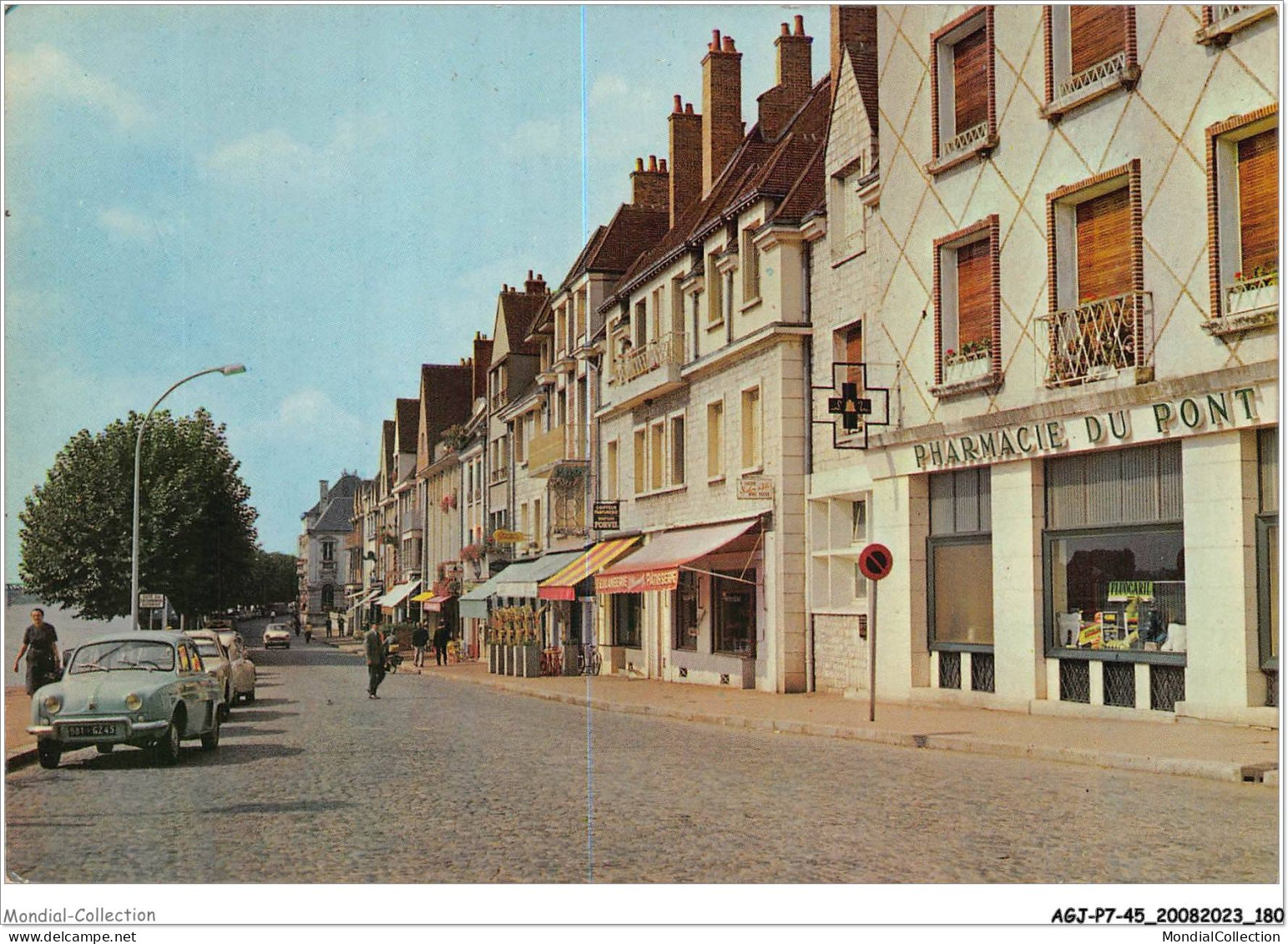 AGJP7-0650-45 - GIEN - Loiret - Quais Lenoir - Gien