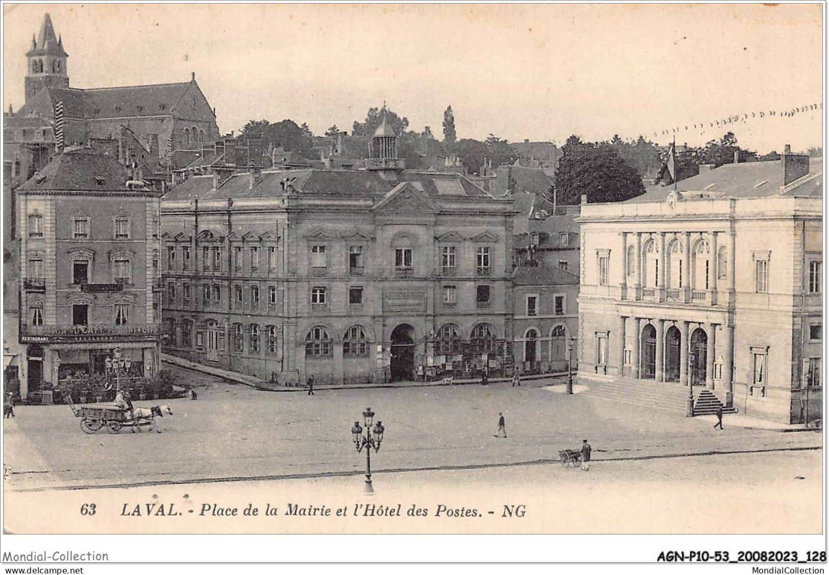 AGNP10-0845-53 - LAVAL - La Place De La Mairie Et L'hotel Des Postes - Laval