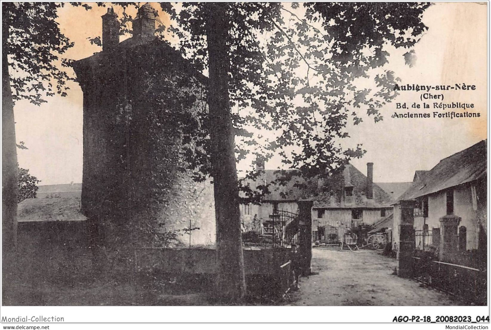 AGOP2-0112-18 - AUBIGNY-sur-NERE - Cher - Bd-de La République - Anciennes Fortifications - Aubigny Sur Nere