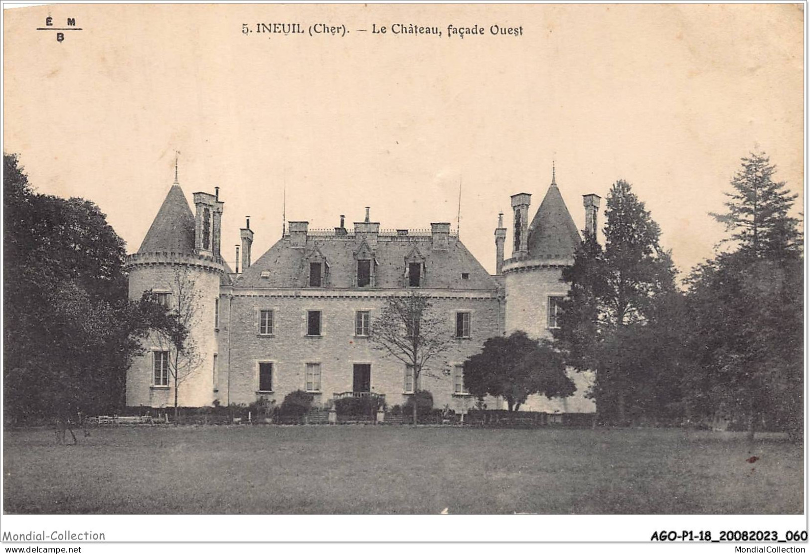 AGOP1-0031-18 - INEUIL - Cher - Le Chateau - Façade Ouest - Saint-Amand-Montrond