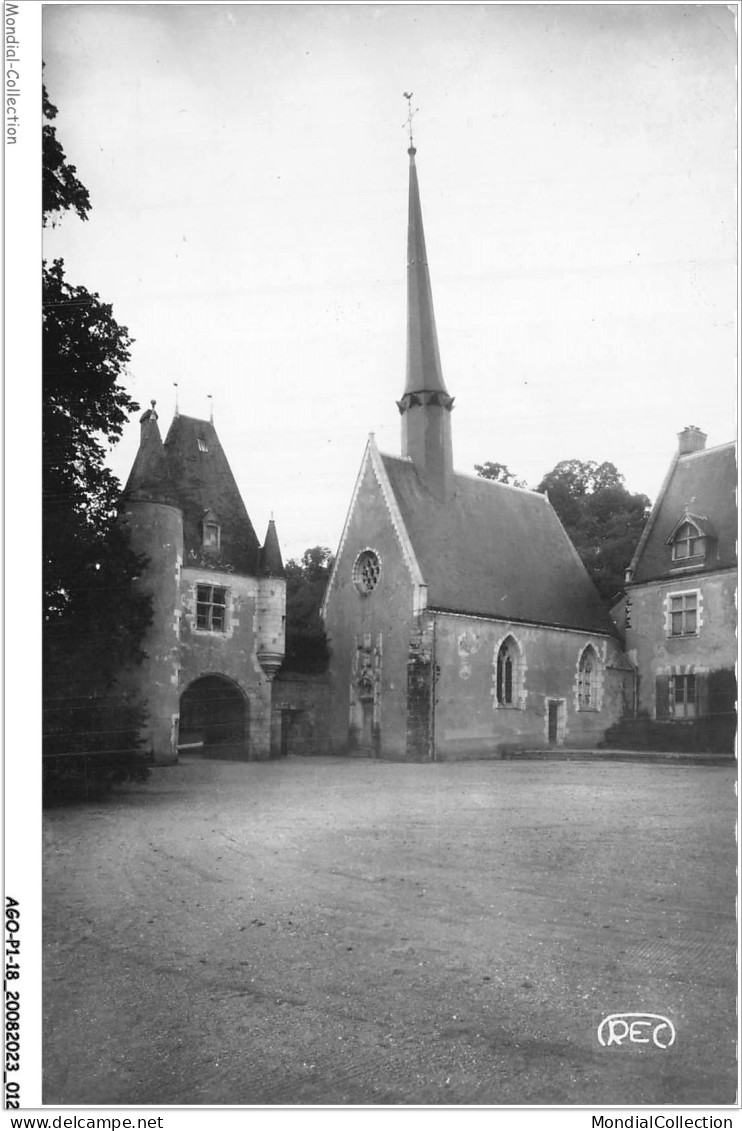 AGOP1-0007-18 - Environs - D'AUBIGNY-SUR-NERE - Oizon - Cher - Le Chateau De La Verrerie - Cour Intérieure - Aubigny Sur Nere