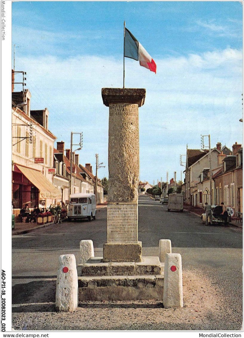 AGOP11-0892-18 - BRUERE-ALLICHAMPS - Borne Militaire Du III Siècle Marquant Selon La Tradition Le Centre De France - Saint-Amand-Montrond