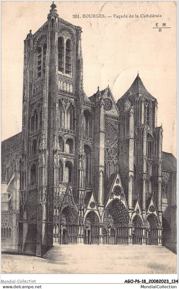 AGOP6-0532-18 - BOURGES - Façade De La Cathédrale  - Bourges