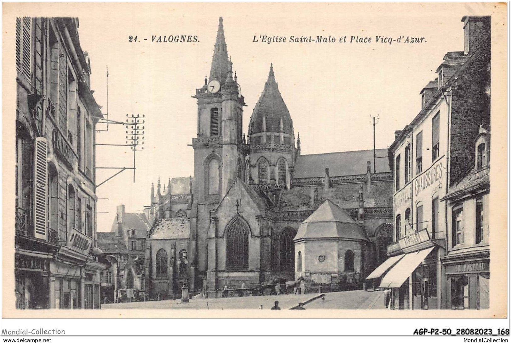 AGPP2-0205-50 - VALOGNES - L'église Saint-Malo Et Place Vicq-d'azur  - Valognes