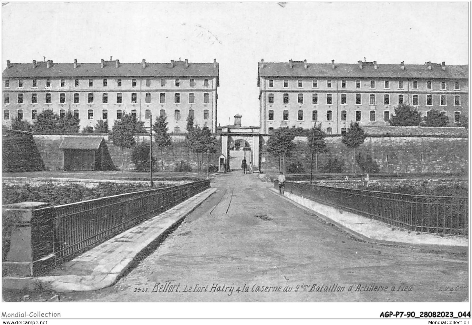 AGPP7-0617-90 - BELFORT-VILLE - Le Fort Hatry Et La Caserne Du 9e Bataillon D'artillerie  - Belfort - Ville