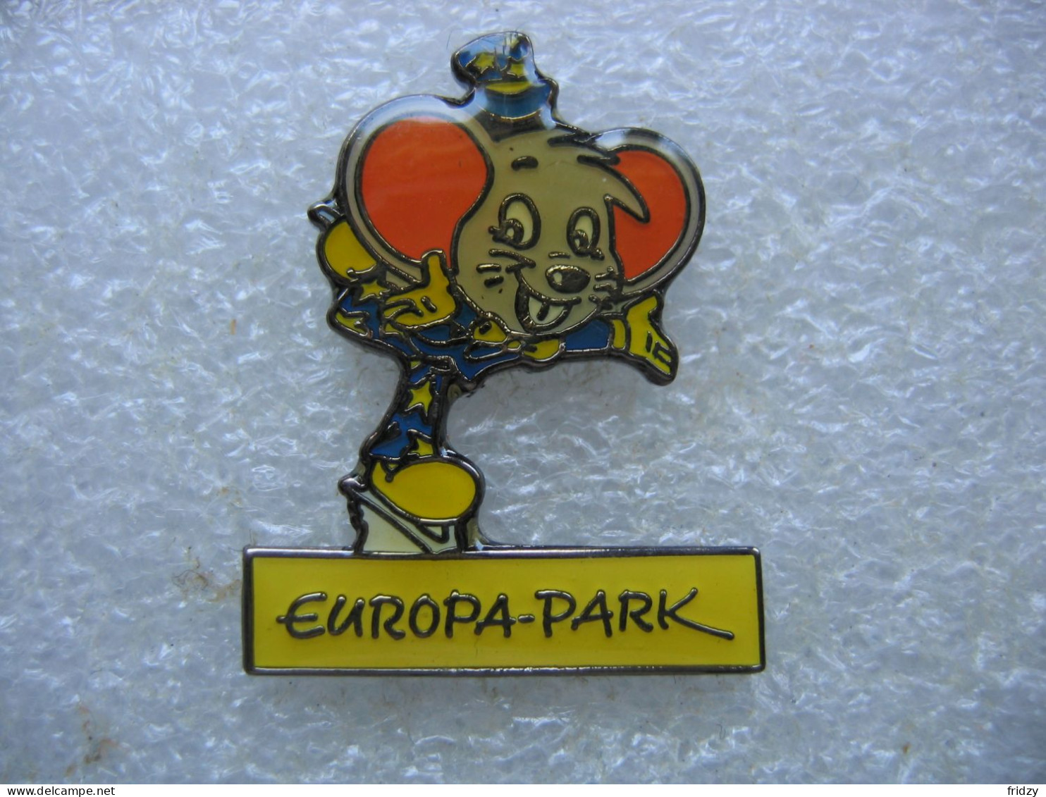 Pin's De La Souris Du Parc D'attraction EUROPA PARK à Rust En Allemeagne - Andere & Zonder Classificatie