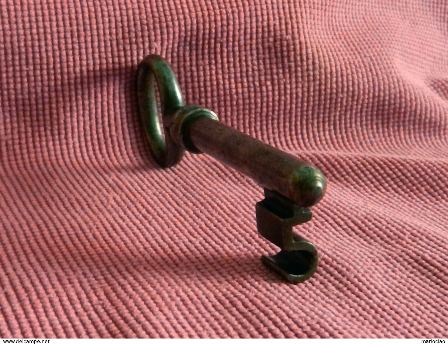 # Chiave Antica (A8) -cm 8,5 - Clé Ancienne - Ancient Key  (2 Scan +1 Photo) - Ijzerwerk