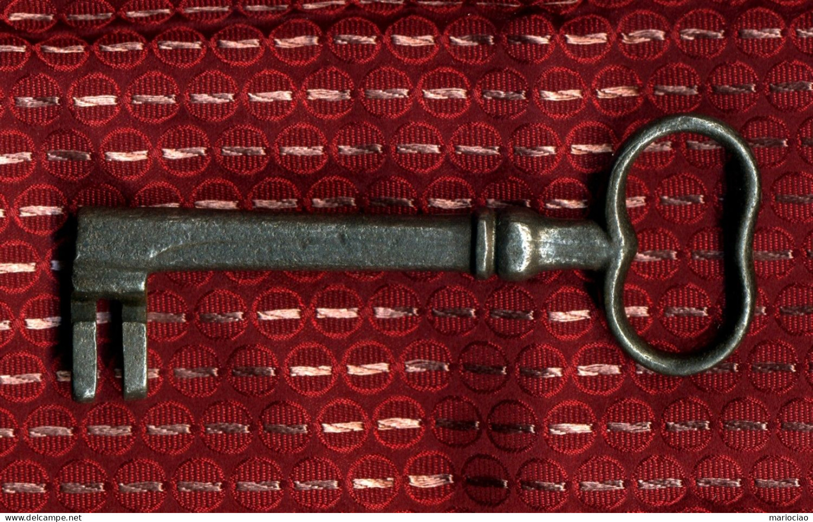 # Chiave Antica (B1) Cm 9,8 - Clé Ancienne  - Ancient Key  (2 Scan + 1 Photo) - Ironwork