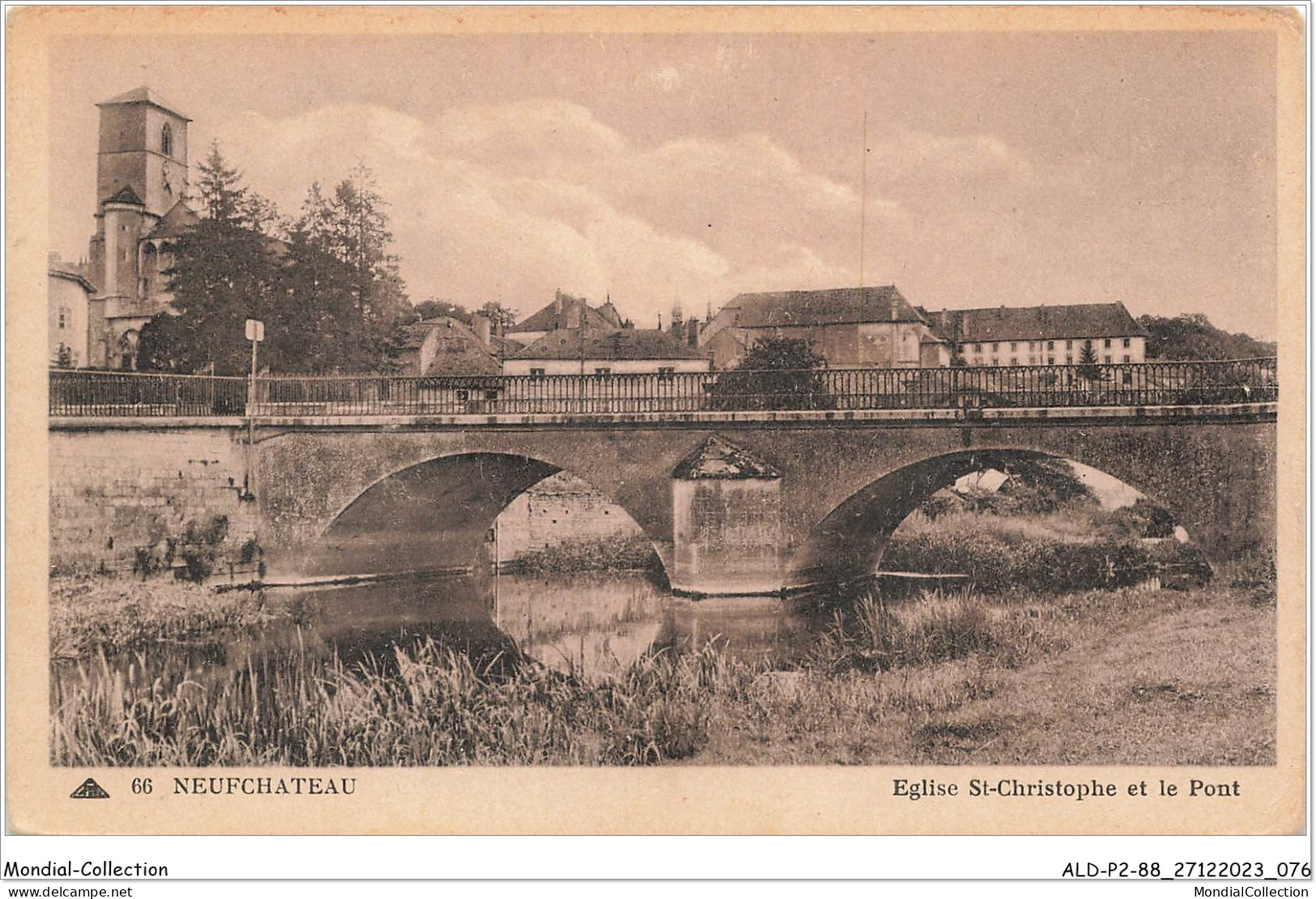 ALDP2-88-0139 - NEUFCHATEAU - église St-christophe Et Le Pont - Neufchateau