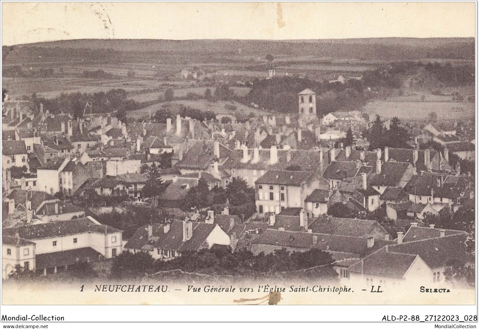 ALDP2-88-0115 - NEUFCHATEAU - Vue Générale Vers L'église Saint-christophe - Neufchateau