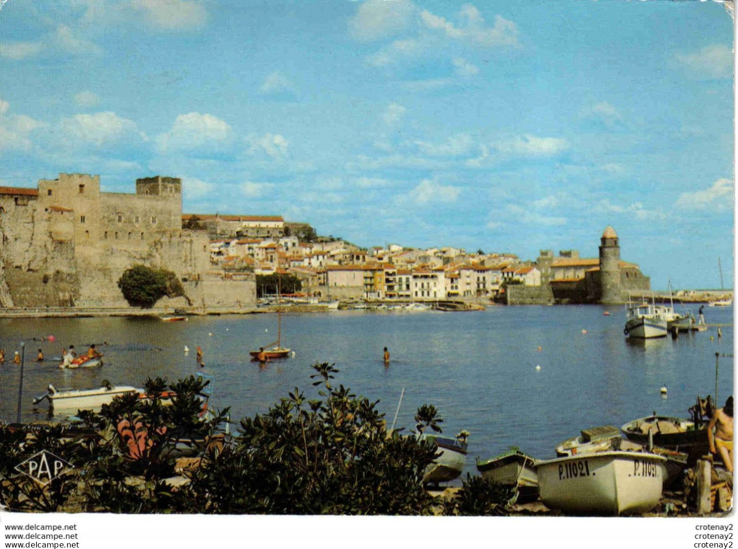 66 COLLIOURE N°4722 Vue Générale De La Rade Baignade Bateaux VOIR DOS Et Flamme De 1976 - Collioure