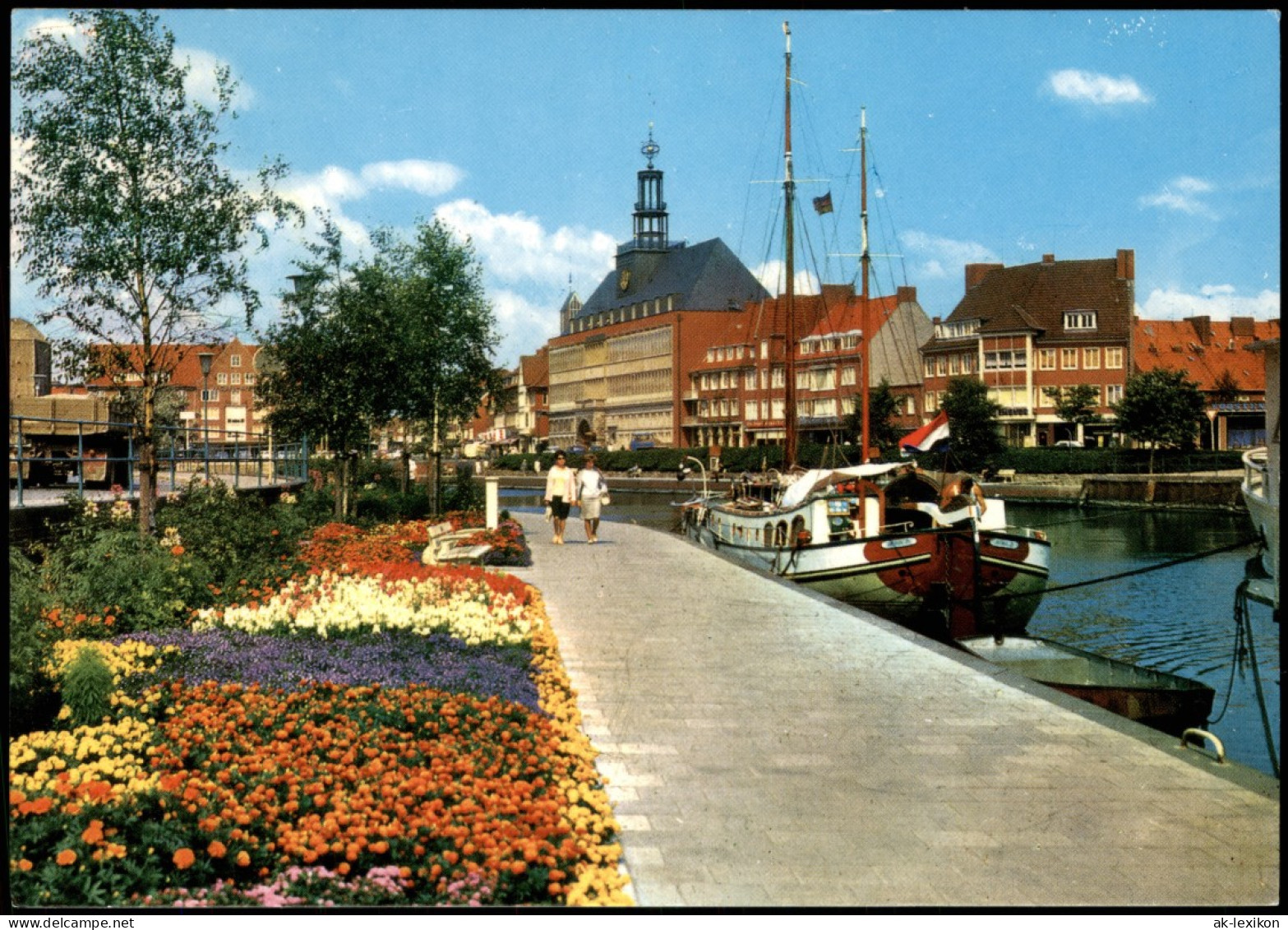 Ansichtskarte Emden Hafen, Schiff 2002 - Emden