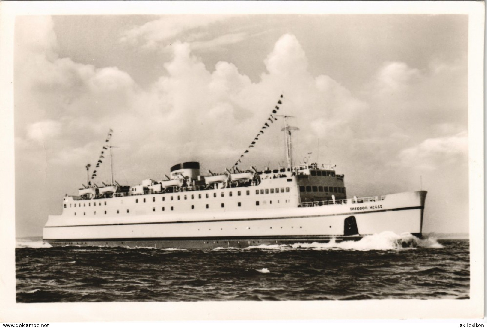 HOCHSEE - FAHRSCHIFF , THEODOR HEUSS" Schiffe/Schifffahrt - Fähren 1961 - Ferries