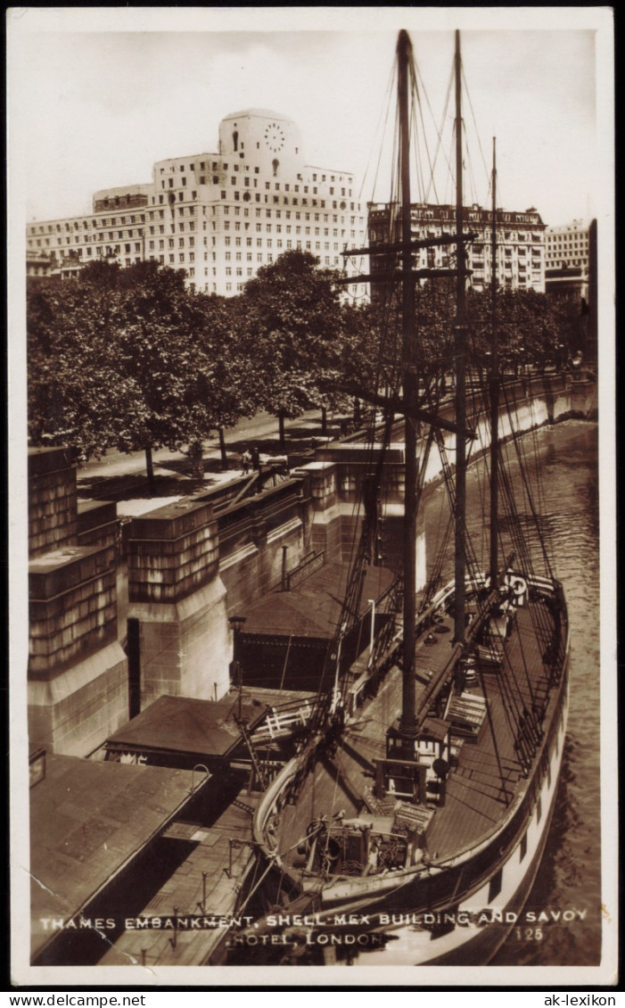 London THAMES EMBANKMENT, SHELL MEX BUILDING AND SAVOY HOTEL, LONDON 1935 - Andere & Zonder Classificatie