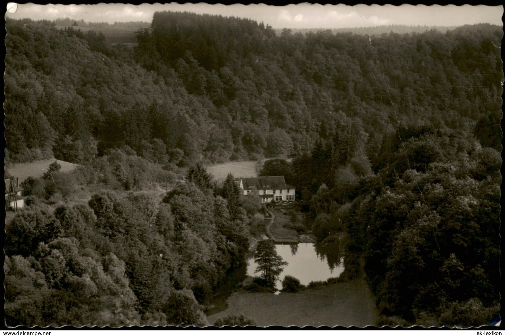 Ansichtskarte Manderscheid Umland-Ansicht Blick Auf Ein Hotel 1954 - Manderscheid