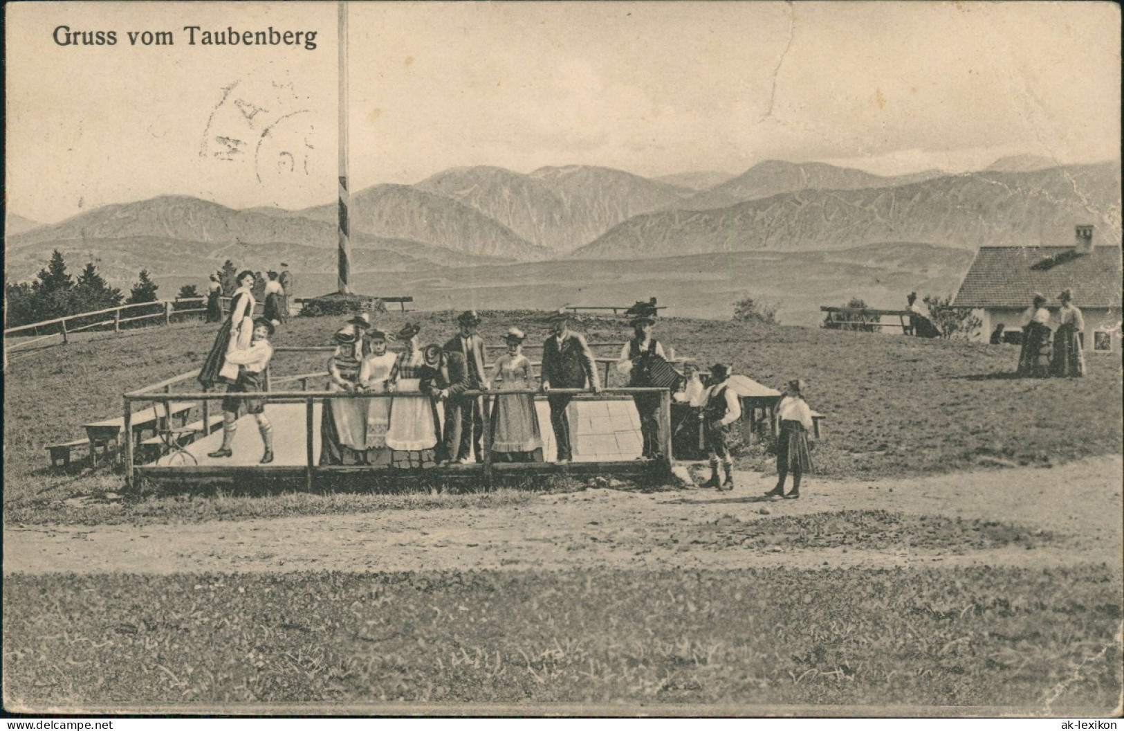 Warngau LK Miesbach Taubenberg, Tanzboden Menschen In Tracht 1918 - Autres & Non Classés