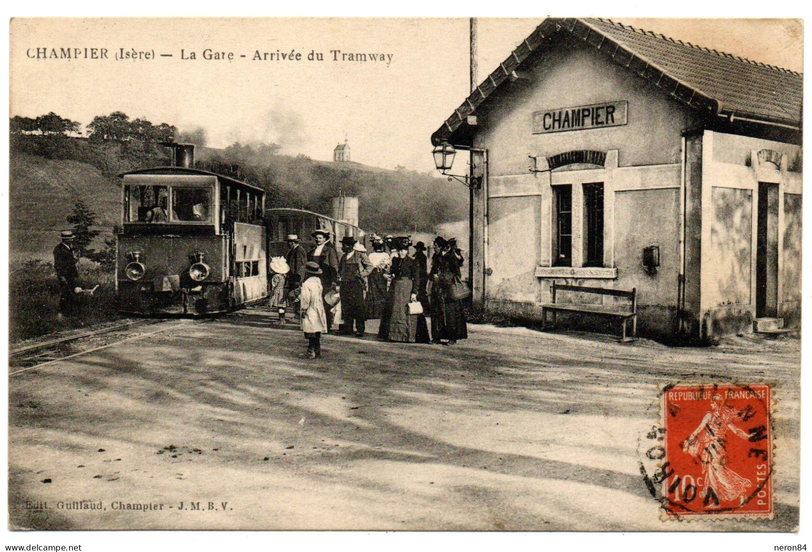 LA GARE DE CHAMPIER 38. ARRIVEE DU TRAM AVEC GROSSE ANIMATION EN 1908. - Andere & Zonder Classificatie