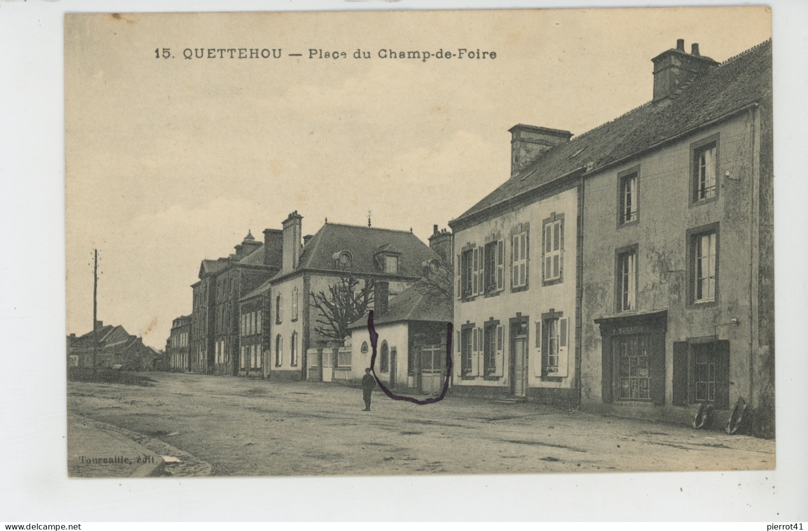 QUETTEHOU - Place Du Champ De Foire - Sonstige & Ohne Zuordnung