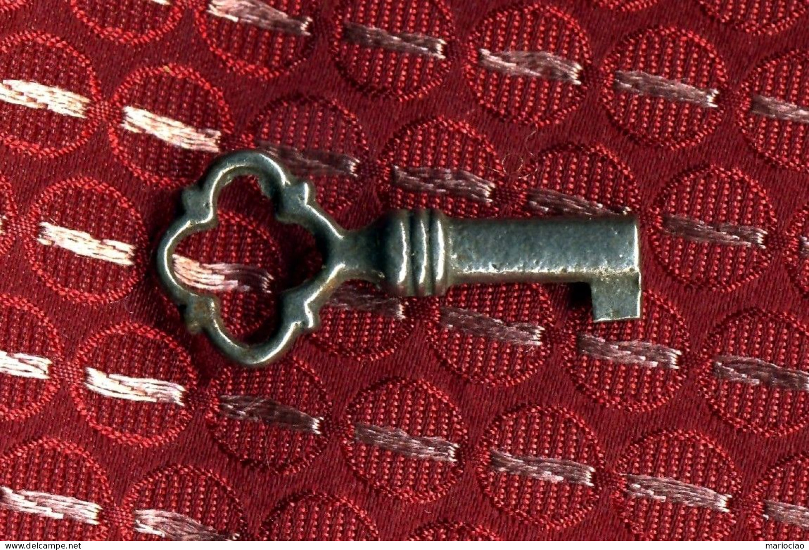 # Chiave Antica (P2) Cm 3,1  - Clé Ancienne  - Ancient Key  (2 Scan + 1 Photo) - Ferro Battuto