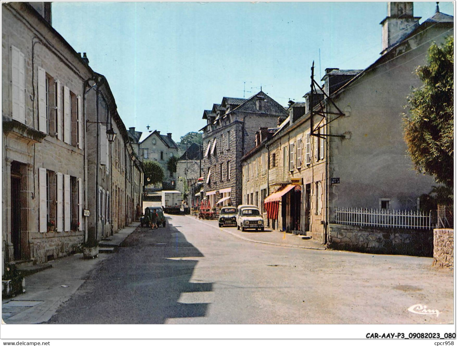 CAR-AAYP3-19-0183 - LA ROCHE-CANILLAC - La Rue Principale - Autres & Non Classés