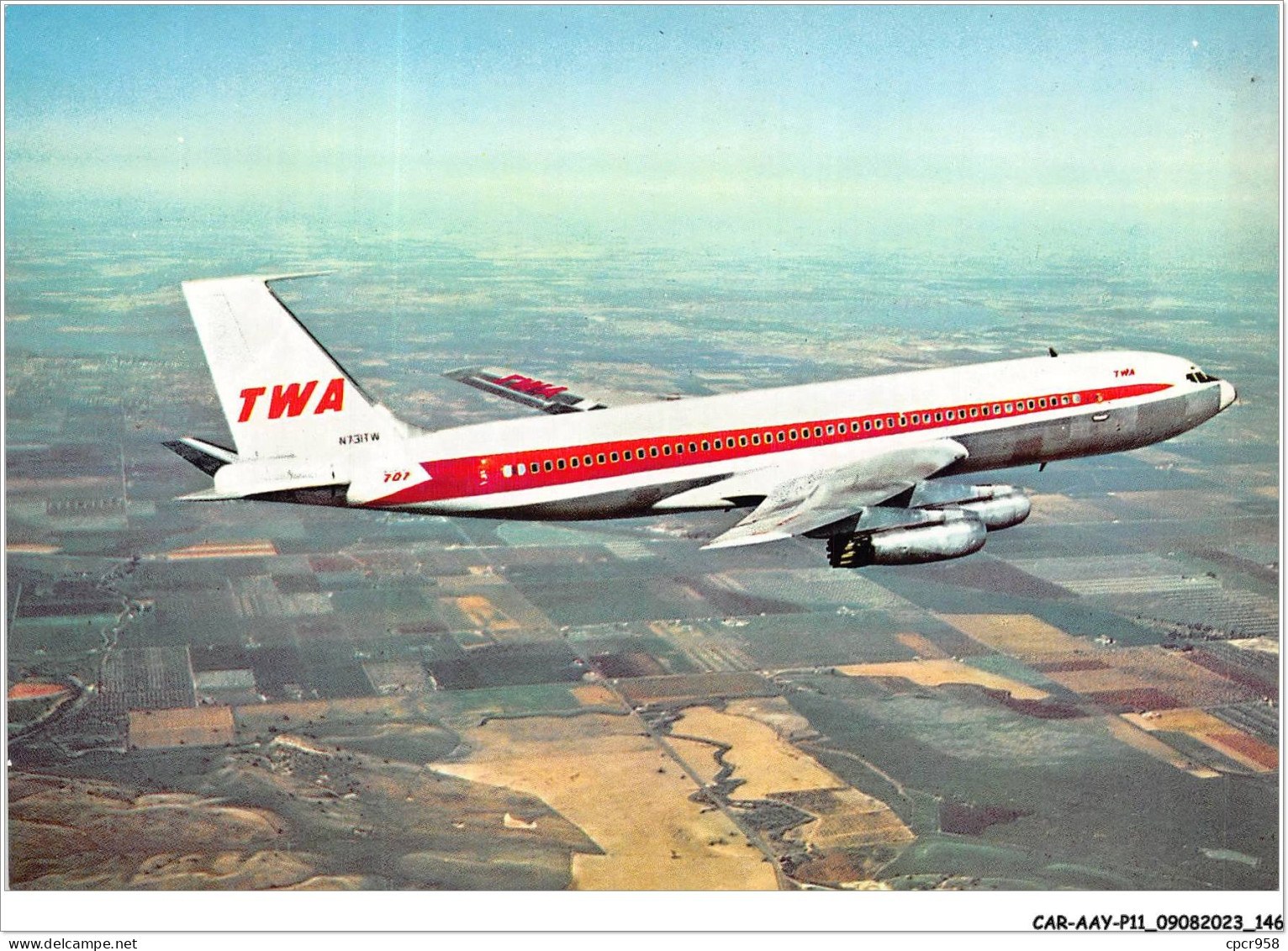 CAR-AAYP11-AVIATION-0854 - Dans Le Ciel De France - BOEING 707 De La TWA - 1946-....: Moderne