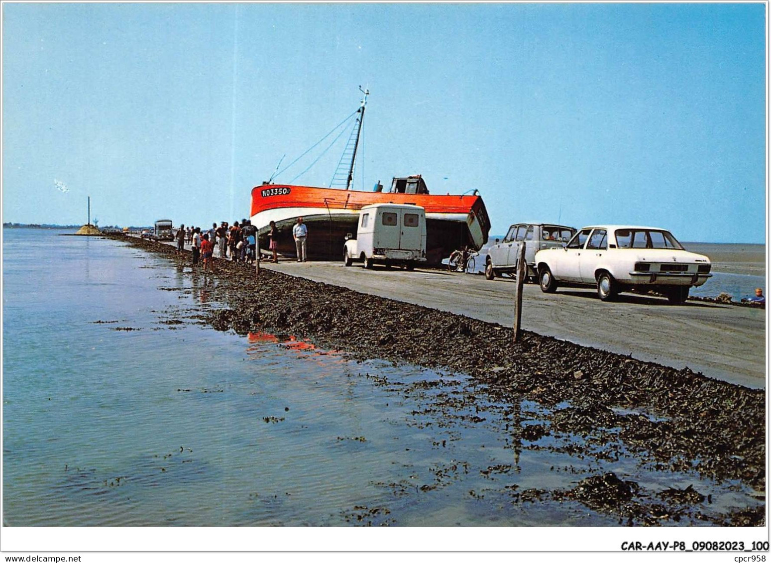 CAR-AAYP8-85-0594 - ILE DE NOIRMOUTIER - Le Passage Du Gois A Marée Basse - Ile De Noirmoutier