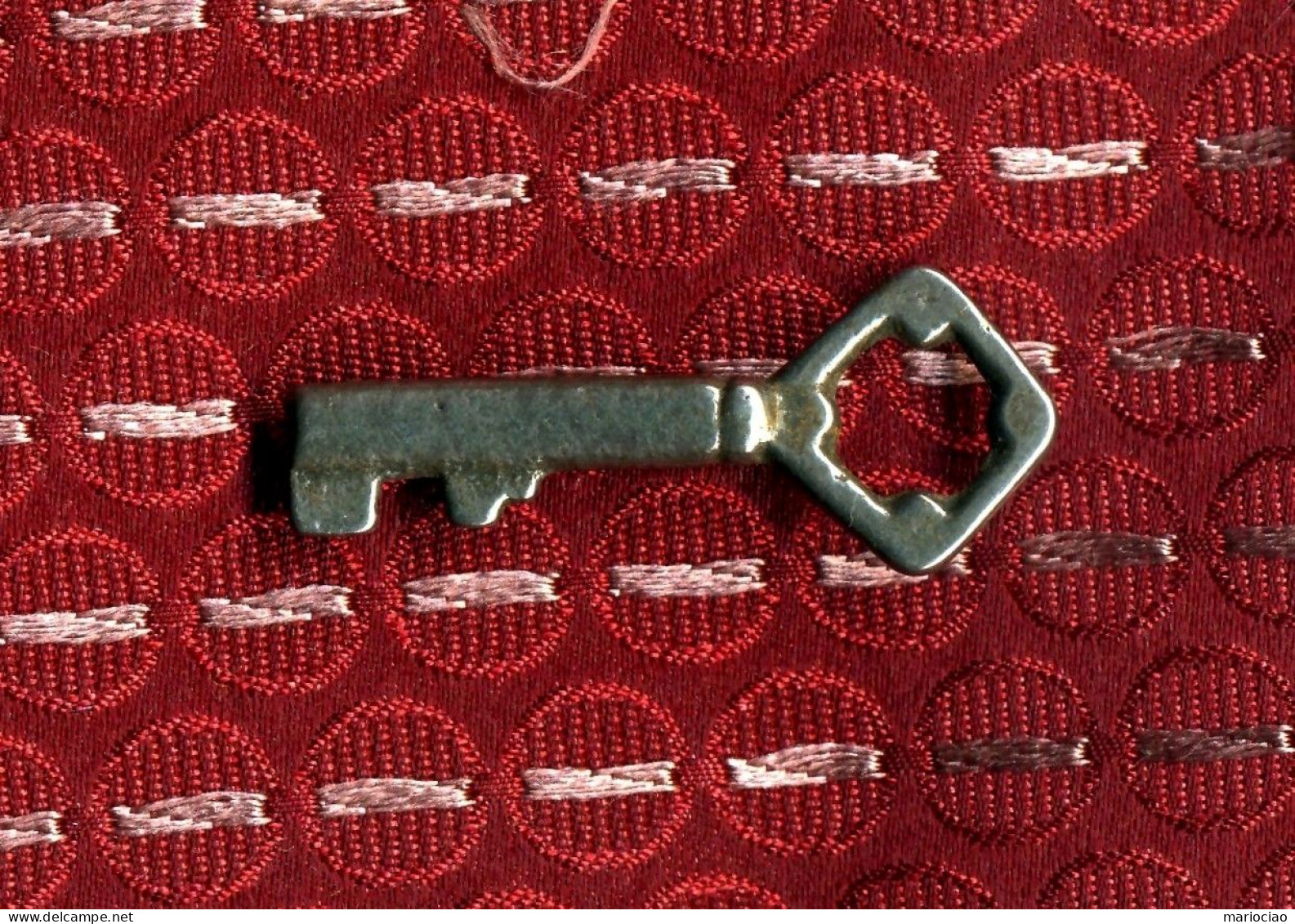 # Chiave Antica (P3) Cm 3,1 - Clé Ancienne  - Ancient Key  (2 Scan + 1 Photo) - Ferro Battuto