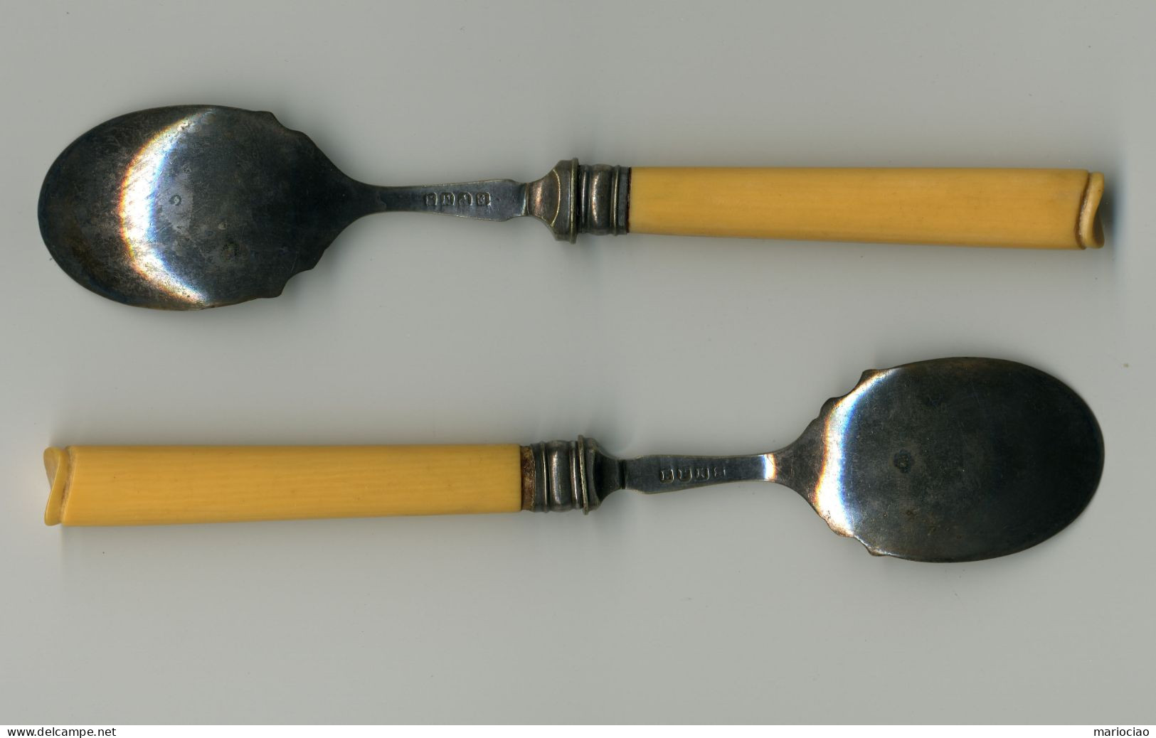 # Cucchiai Da Tè, Scatola Originale -Cuillères à Thé, Boîte Originale -Tea Spoons, Original Box - Silverware