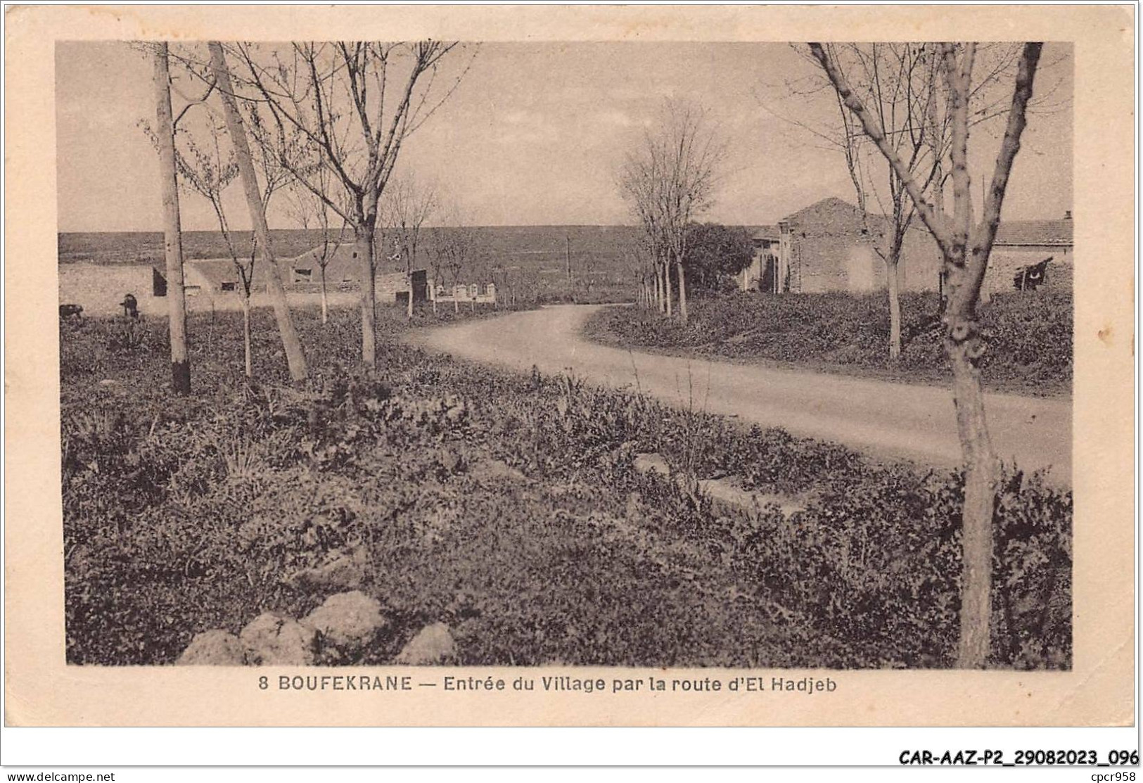 CAR-AAZP2-0154 - TUNISIE - BOUFEKRANE - Entrée Du Village Par La Route D'el Hadjeb  - Tunisie