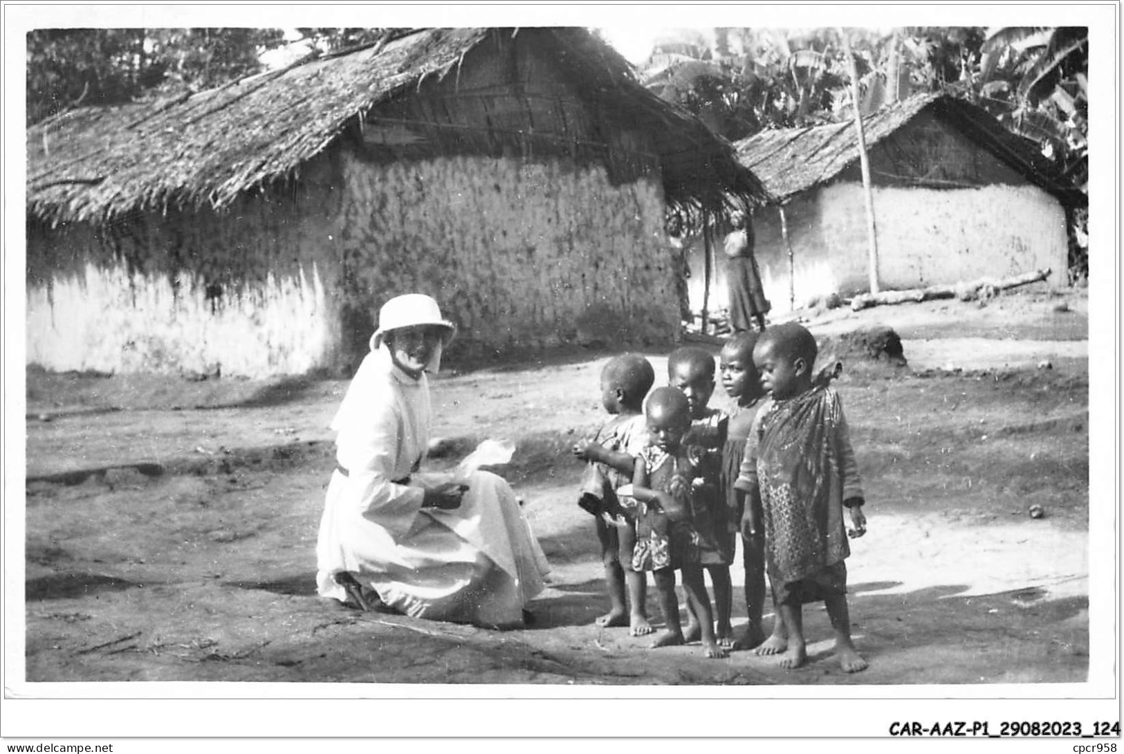 CAR-AAZP1-0063 - CAMEROUN - Séance D'approvisionnement - Institut Ste Enfance - Digne-mission De Yoko  - Kamerun