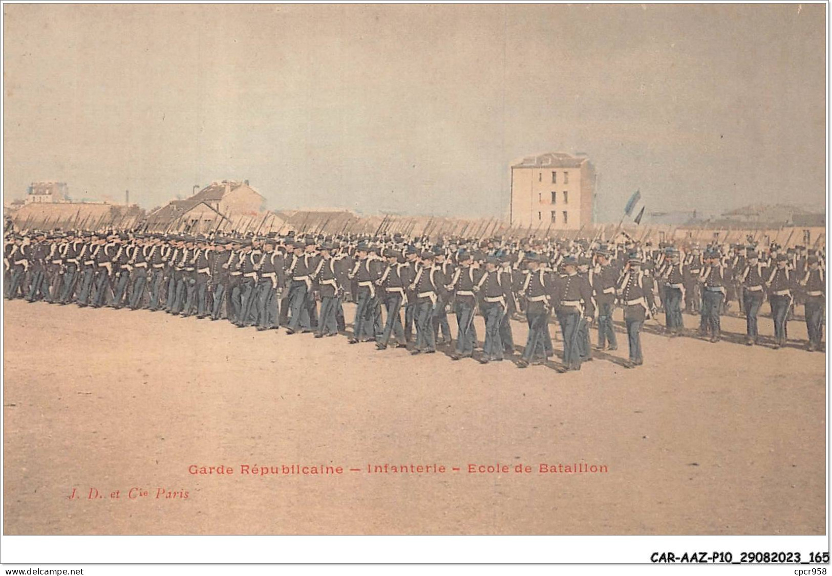 CAR-AAZP10-0802 - MILITAIRE - Garde Républicaine - Infanterie - école De Bataillon  - Regimente