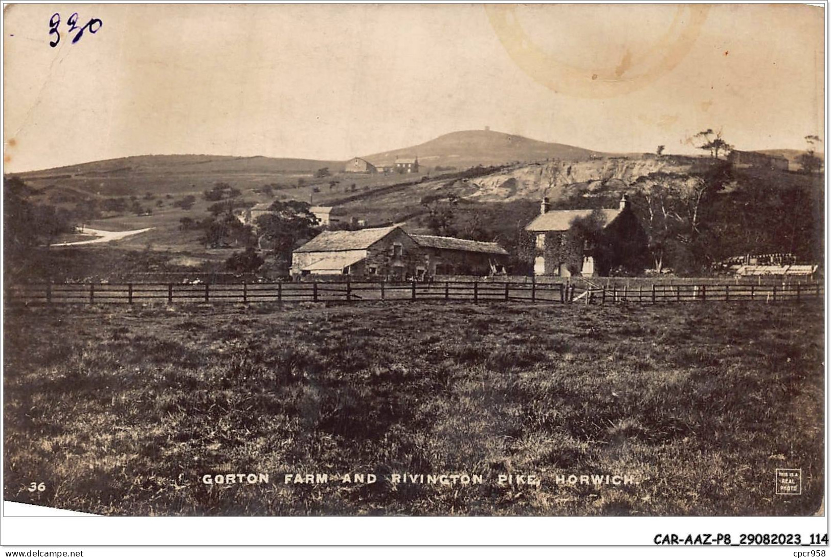 CAR-AAZP8-0624 - ROYAUME UNI - Gorton Farm And Rivington Pike - Cp Photo - Andere & Zonder Classificatie