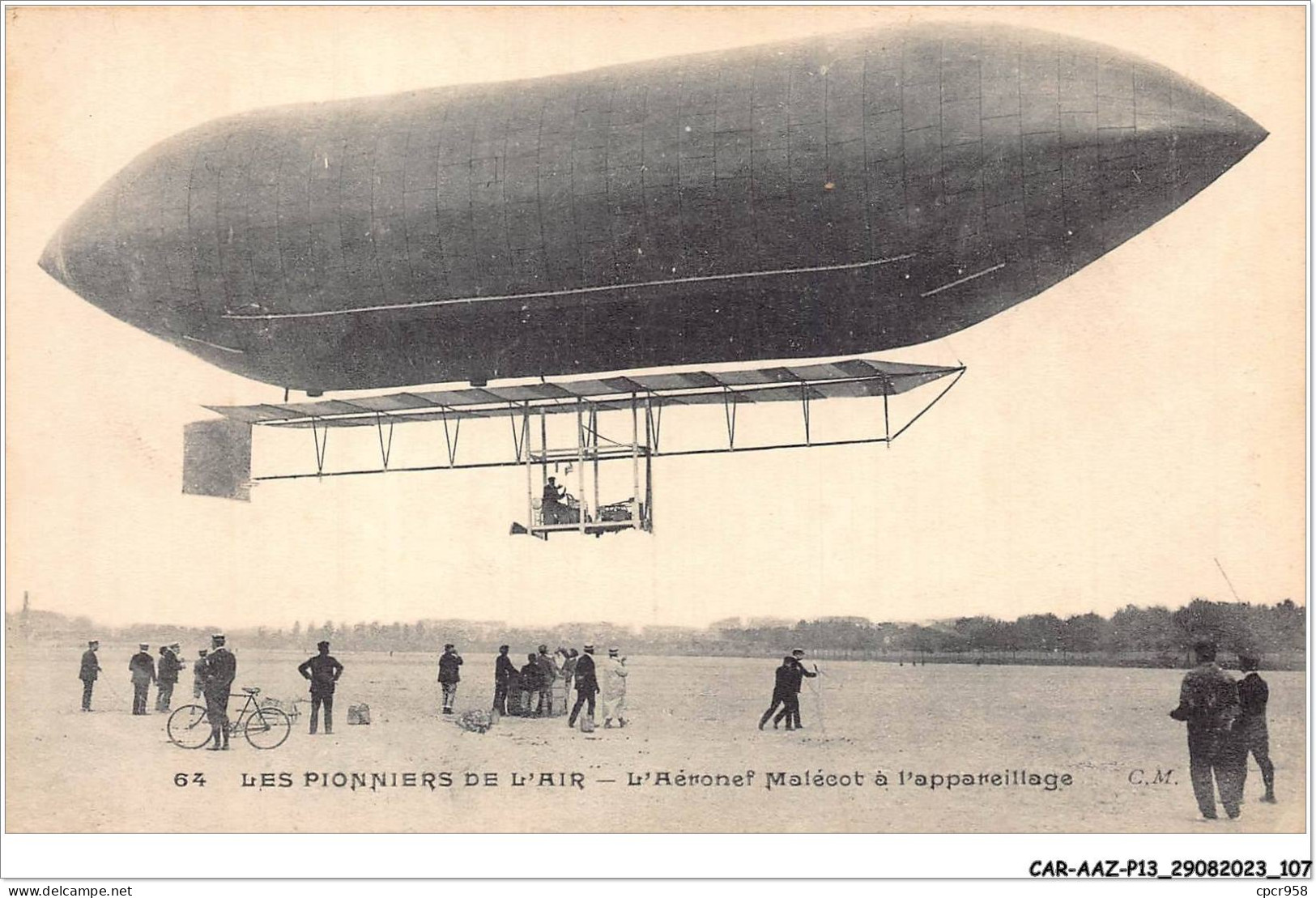 CAR-AAZP13-1018 - AVIATION - Les Pionniers De L'air - L'aéronef Malécot à L'appareillage  - Dirigeables