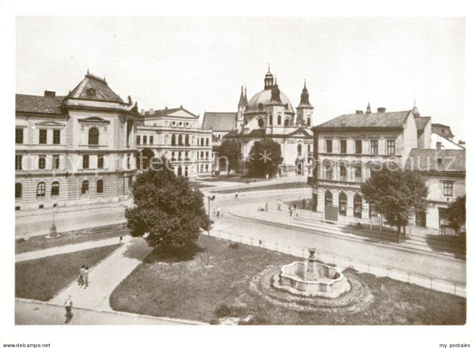 72944704 Kremsier Kromeriz Czechia Friedensplatz Piaristenkirche Ehem. Deutsche  - Czech Republic