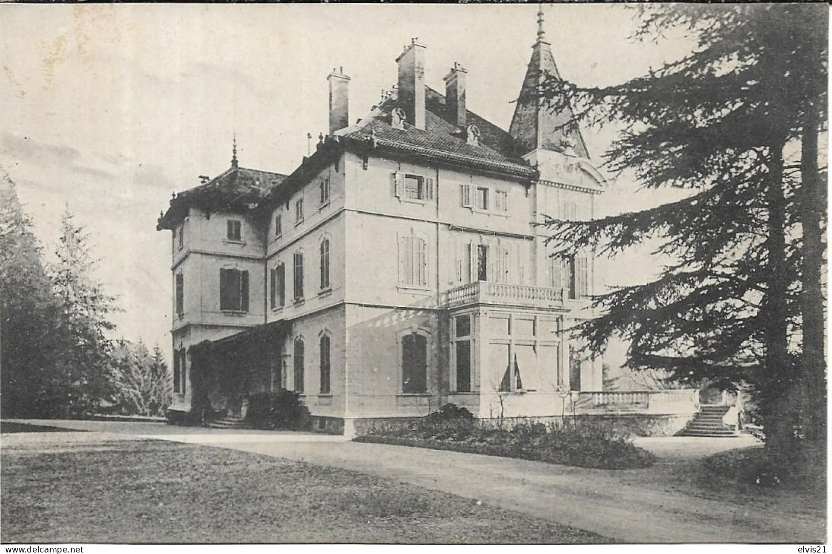 MEURSAULT ? Un Château - Meursault