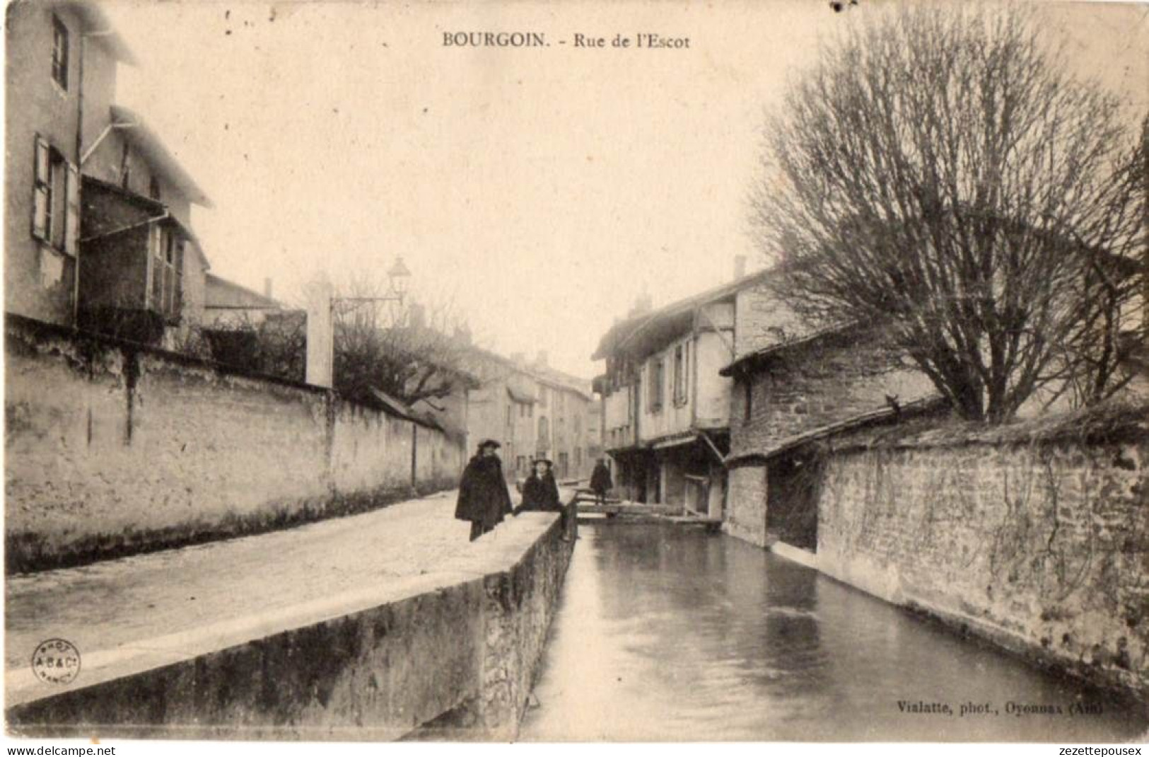 38289-ZE-38-BOURGOIN-Rue De L'Escot-----------animée - Bourgoin