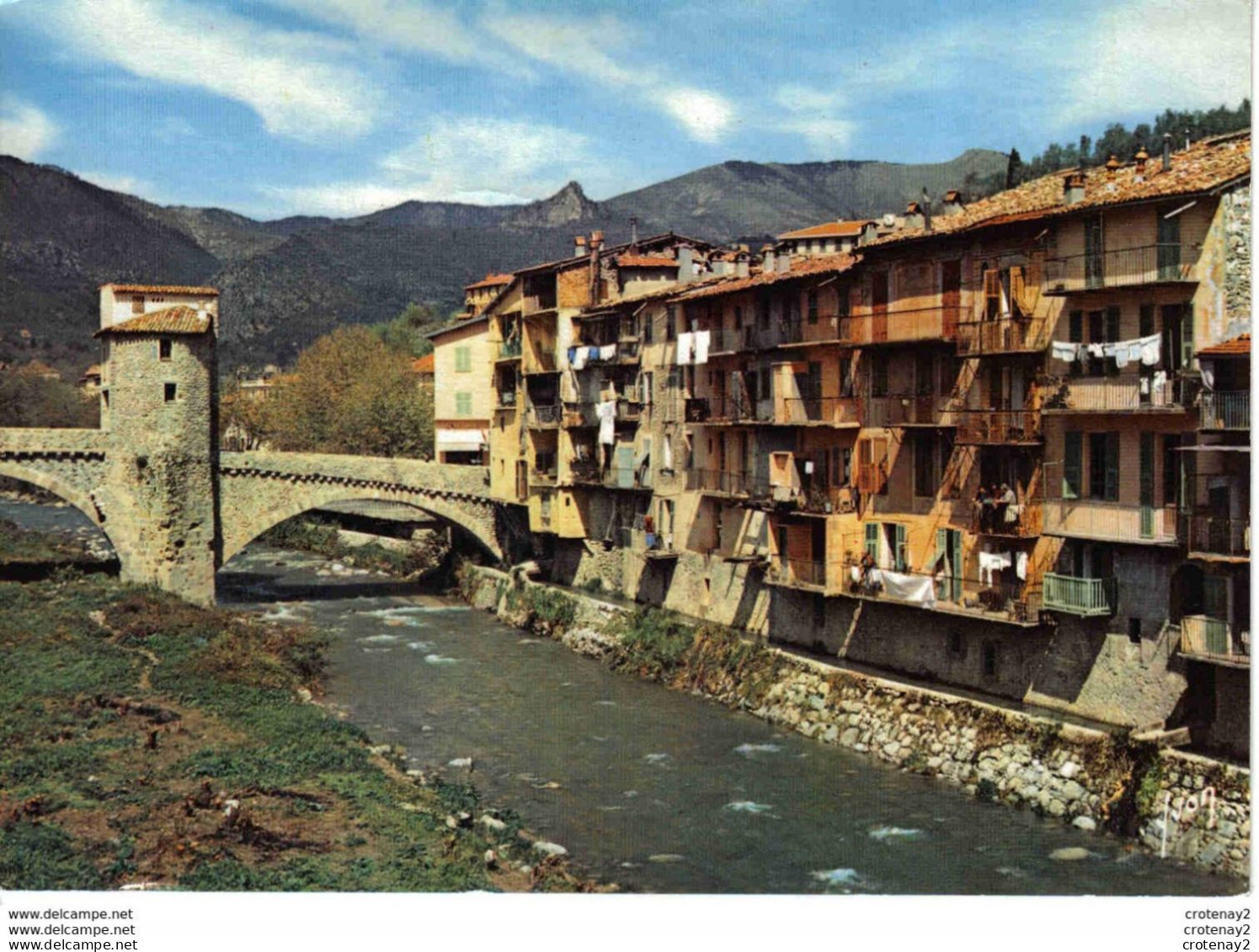 06 SOSPEL N°1563 Village Allongé Entre Les Deux Rives De La Bévéra En 1963 Linge Aux Balcons - Sospel