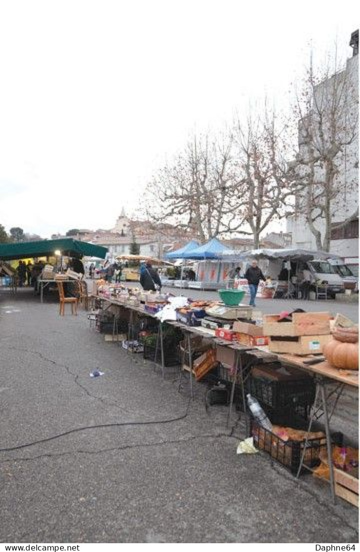 Aubagne - CPM - Le Marché - Vue 10204 à 06  (3CP) - Aubagne