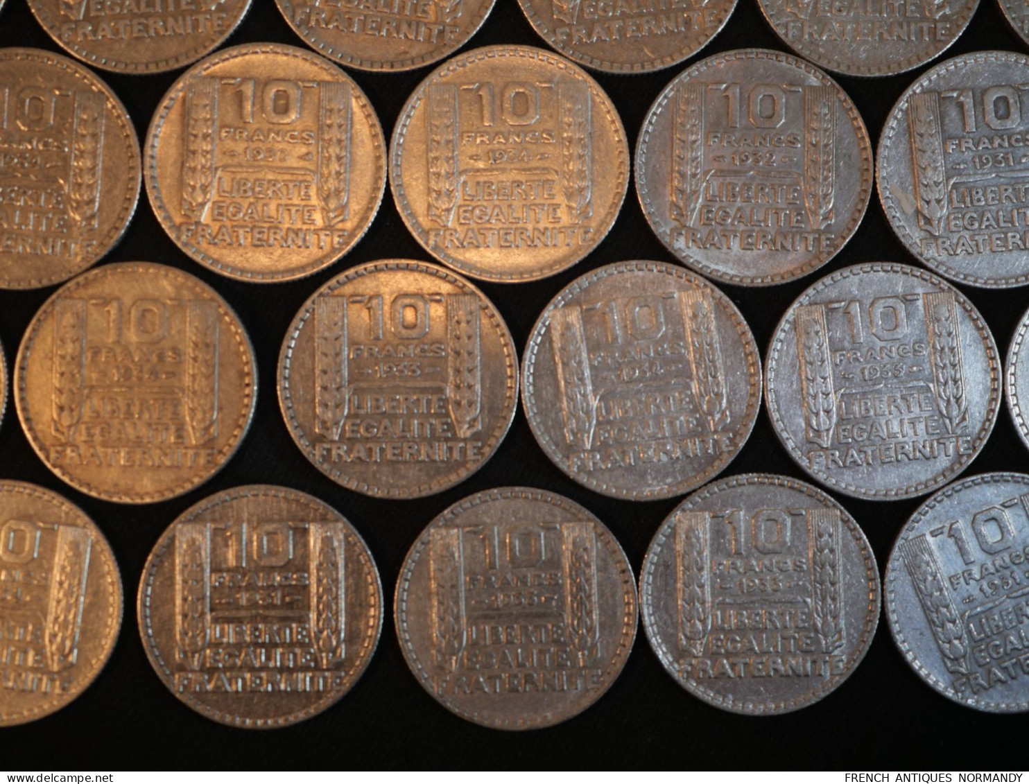 Important lot de 126 pièces de monnaie française en argent 10 FRANCS TURIN - années 30 1,254 kg ref JUL24TUR001