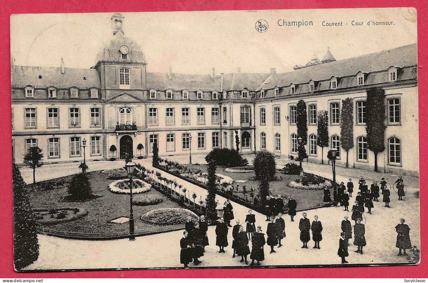 C.P. Champion =  Le  Couvent (  Cour  D' Honneur  ) - Namur