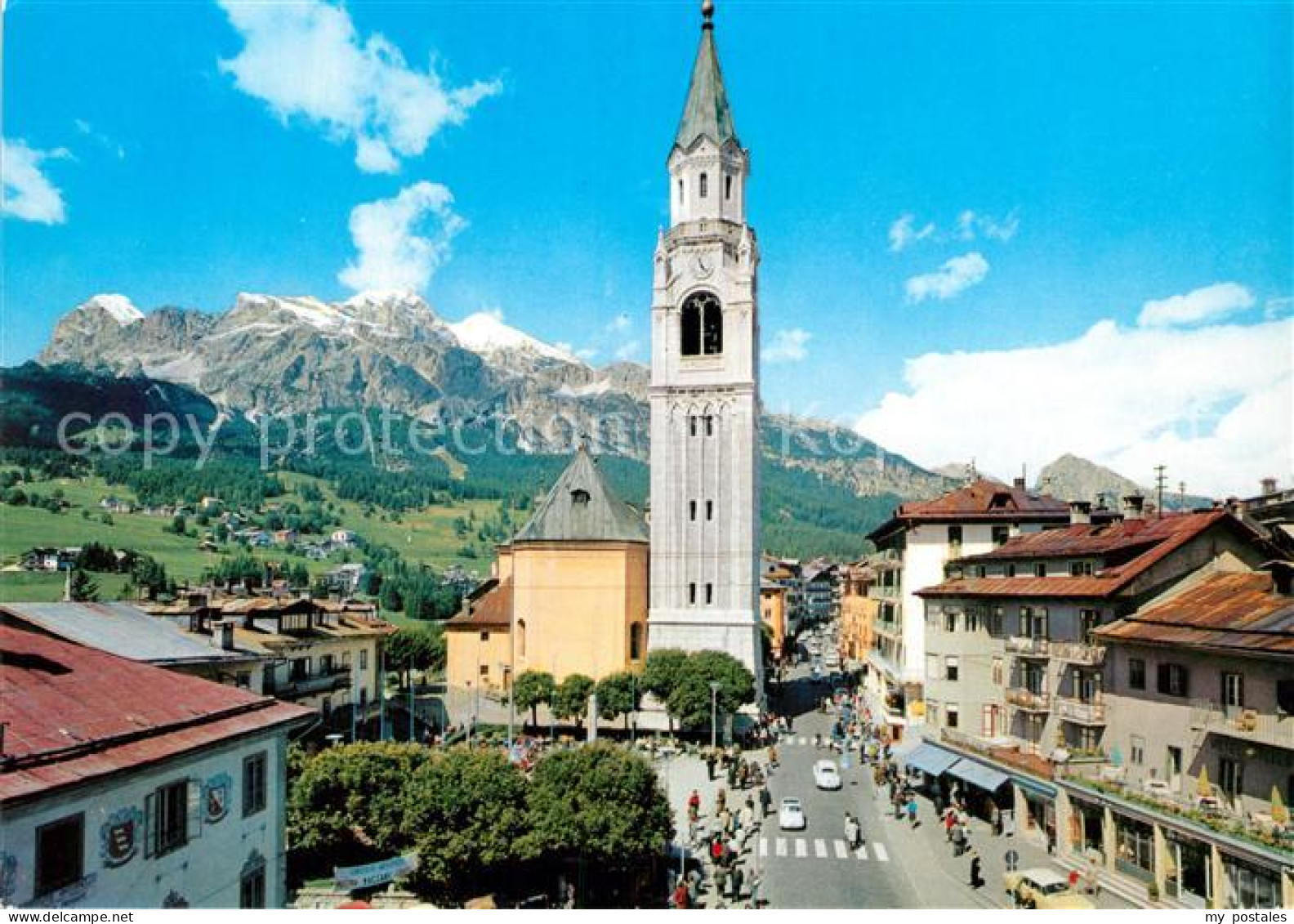 72935590 Cortina D Ampezzo Ortsansicht Mit Kirche Blick Zum Tofane Massiv Dolomi - Other & Unclassified