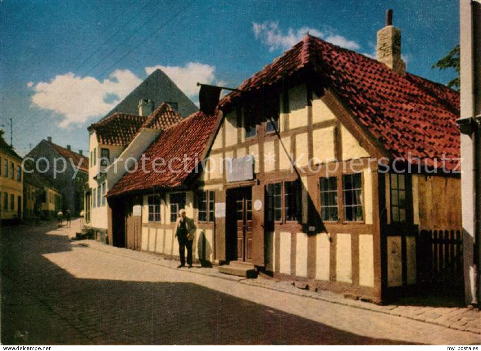 72935423 Ebeltoft Adelgaden Med Farvergarden Ebeltoft - Danemark