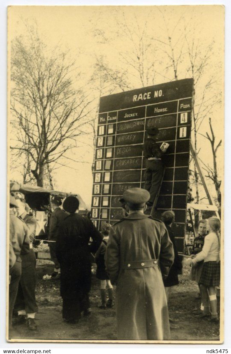 HORSE RACING : RACE NO. BOARD - RACE COURSE - Paardensport